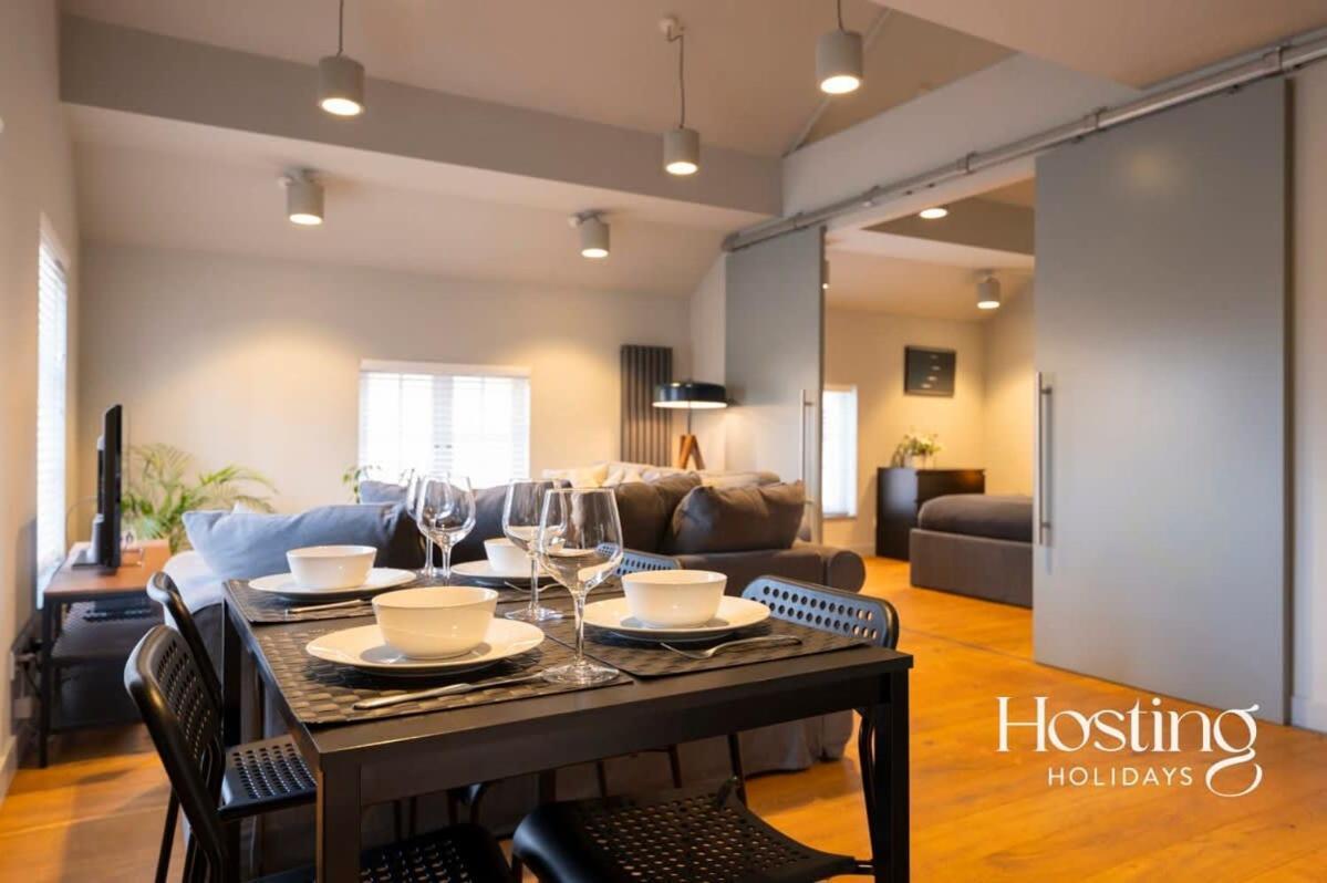 Stylish Luxury Apartment In The Centre Of Henley Eksteriør bilde