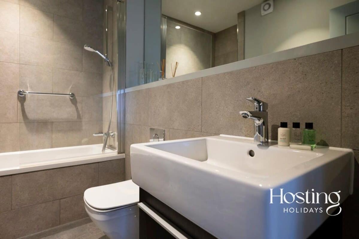 Stylish Luxury Apartment In The Centre Of Henley Eksteriør bilde