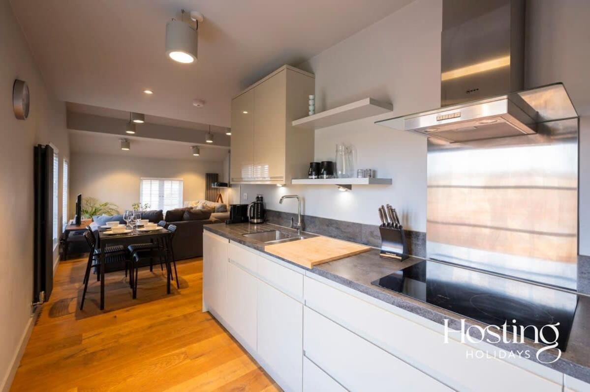 Stylish Luxury Apartment In The Centre Of Henley Eksteriør bilde